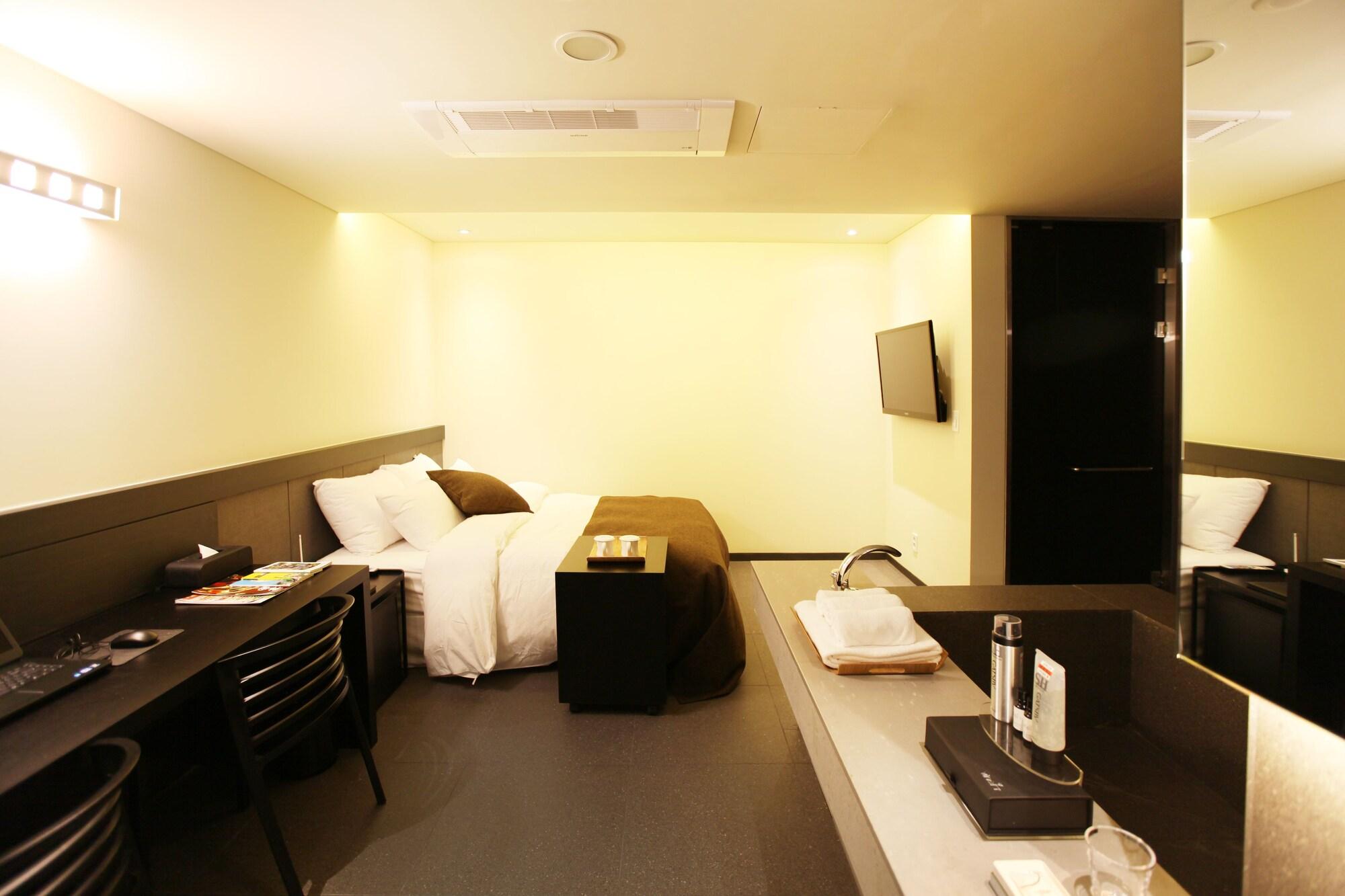 Hotel Vine 城南市 外观 照片