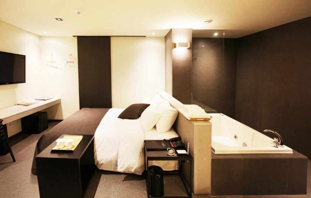 Hotel Vine 城南市 外观 照片