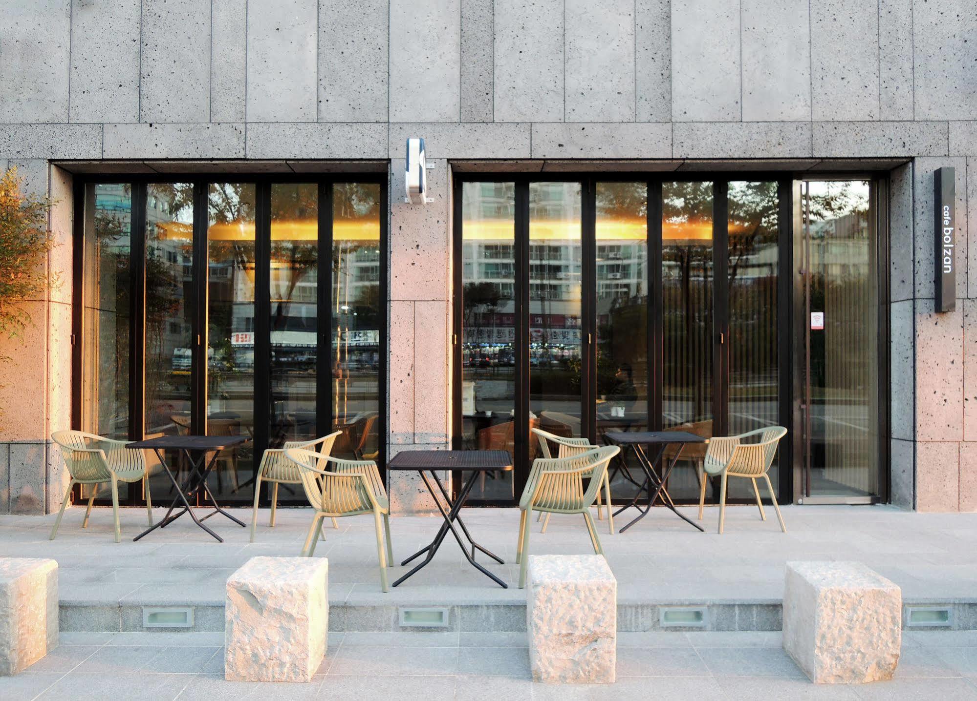 Hotel Vine 城南市 外观 照片