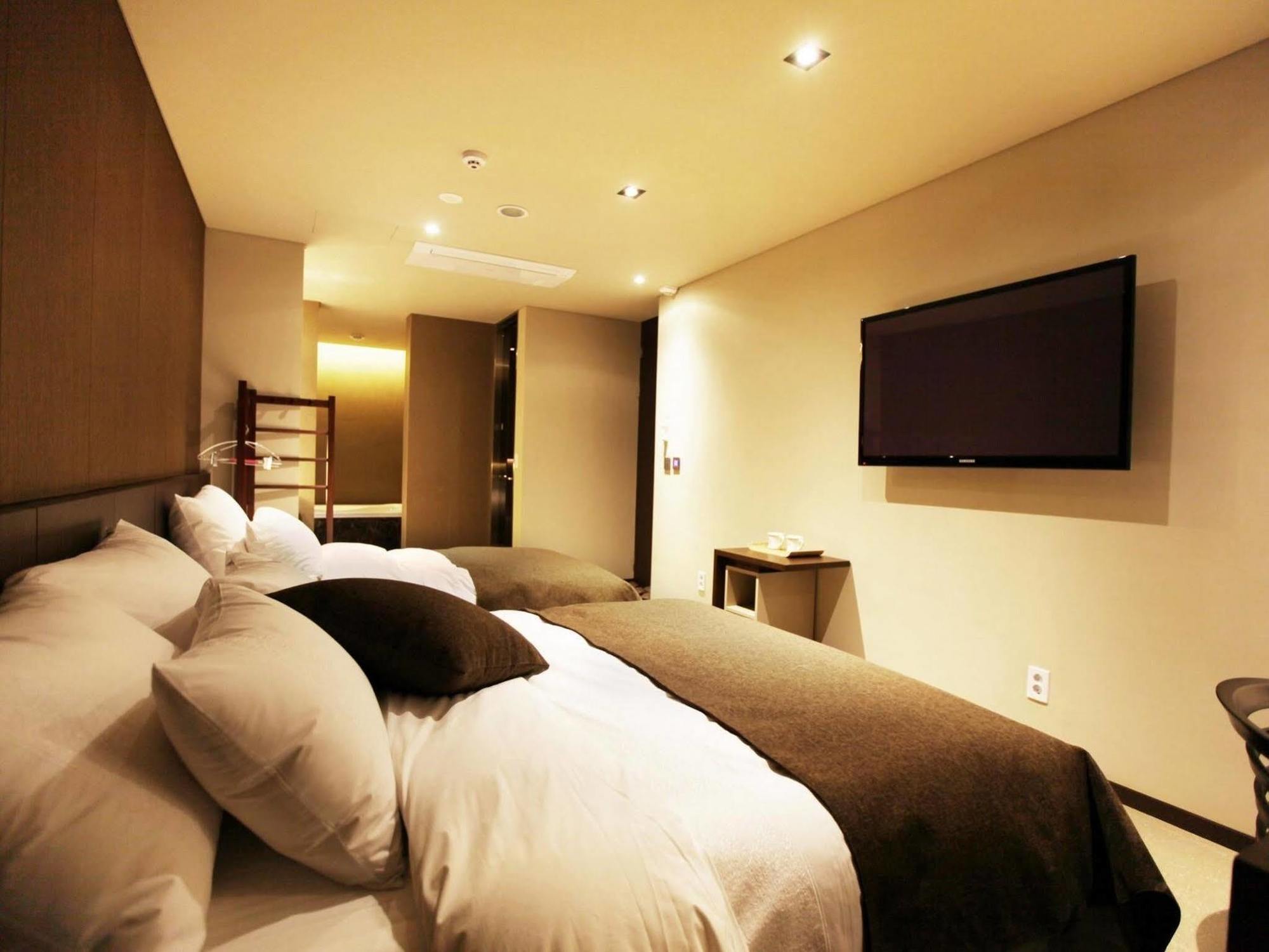 Hotel Vine 城南市 外观 照片