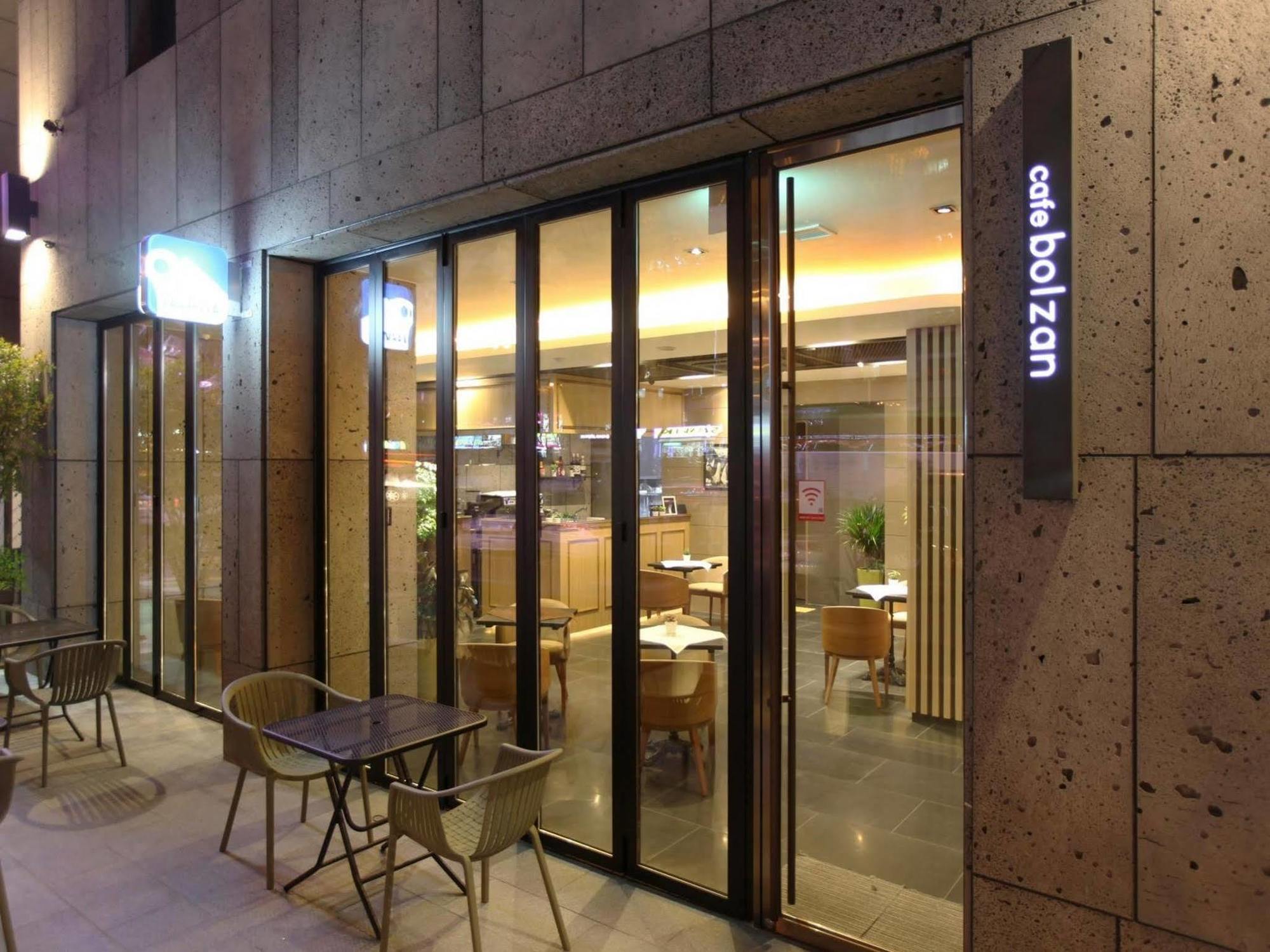 Hotel Vine 城南市 外观 照片